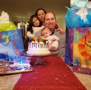 Meet your Posher, Yeny